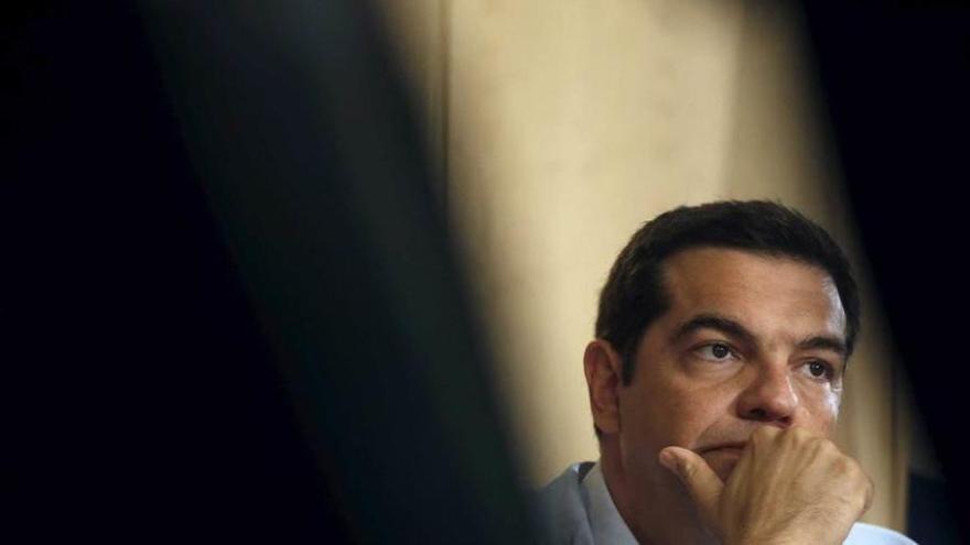 Tsipras, en rueda de prensa, ayer, en Atenas.