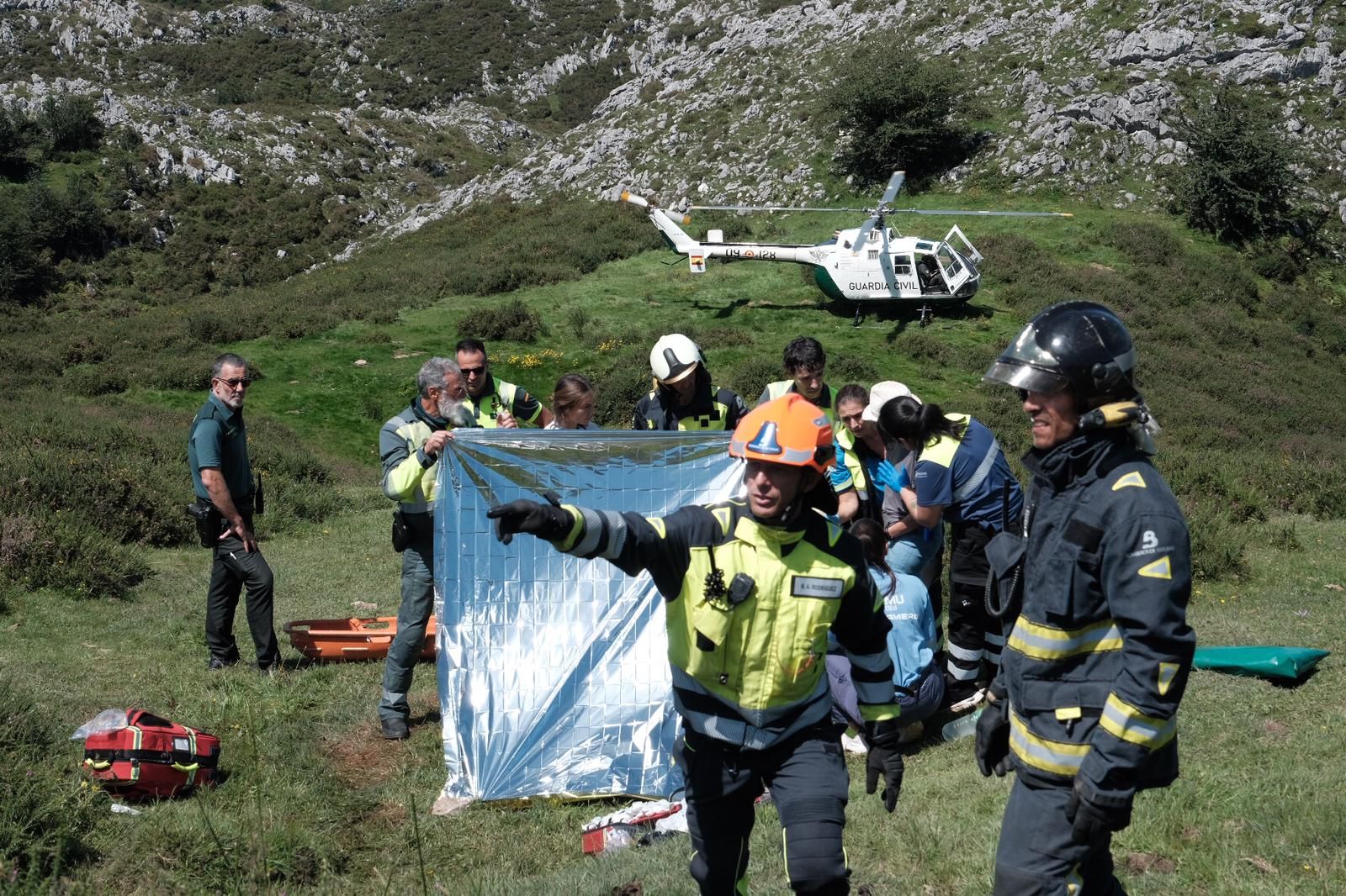 Grave accidente en Covadonga al despeñarse un autobús con niños que iba a los Lagos