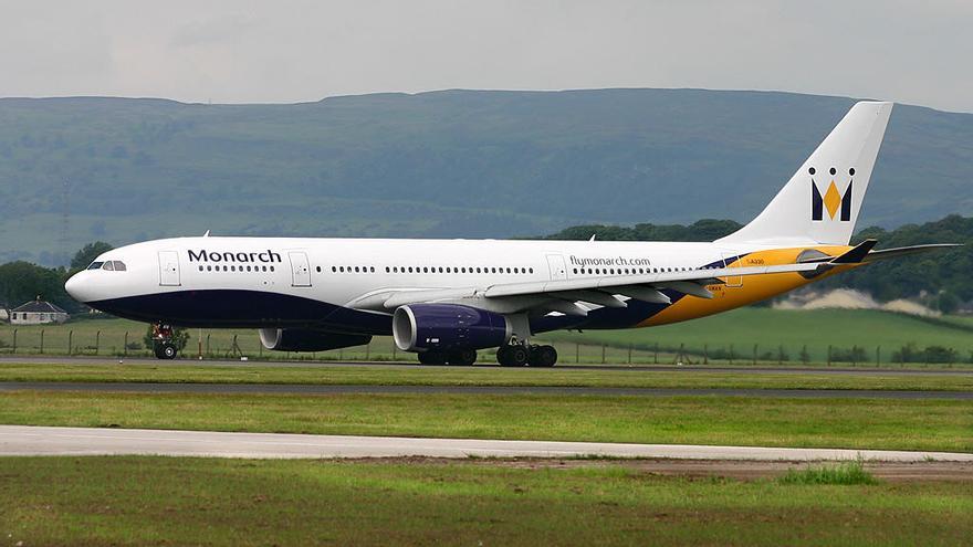 Monarch Airlines suspende sus vuelos