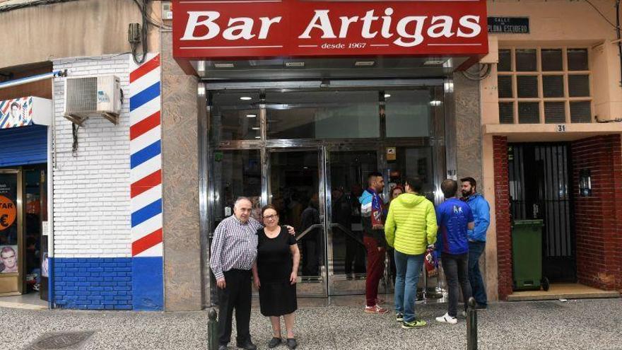 Cierra el mítico Bar Artigas de Zaragoza: &quot;Estábamos totalmente desmoralizados&quot;