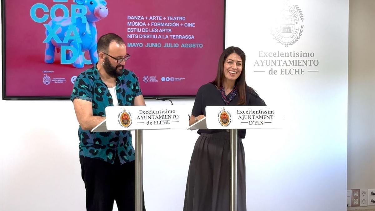El programador cultural de L'Escorxador y la concejala de Cultura presentaron este jueves los eventos en el centro cultural