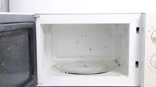 Cómo limpiar el microondas por dentro en menos de 15 minutos