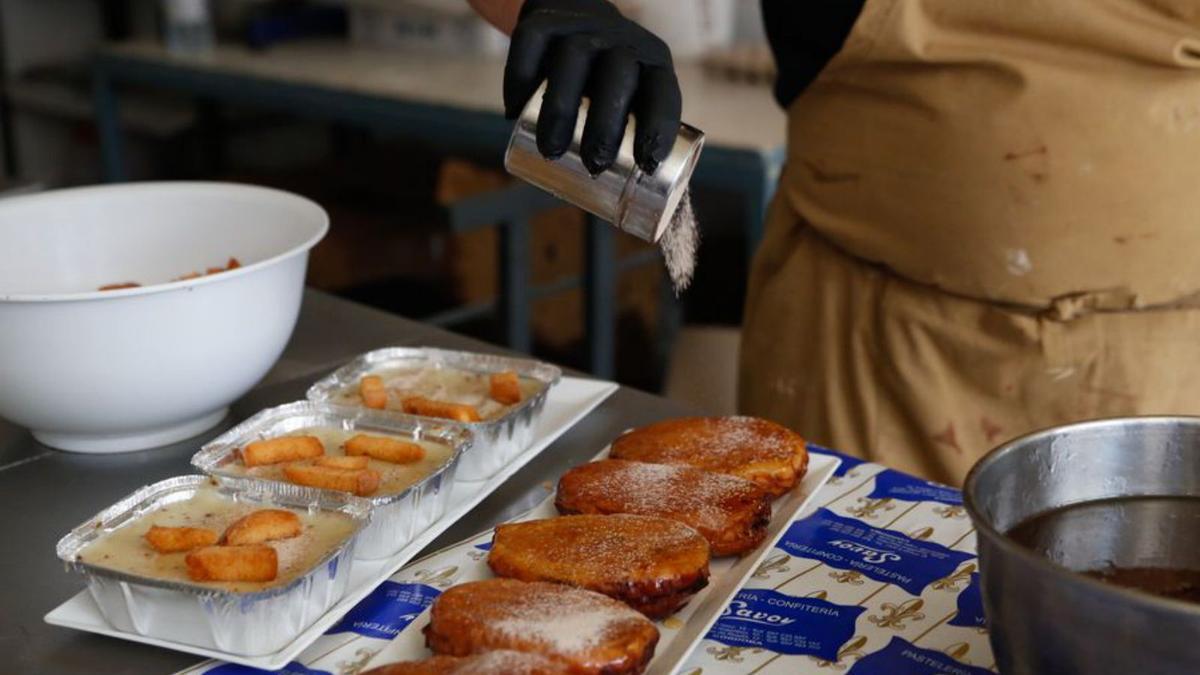 Gachas y torrijas, productos muy consumidos.