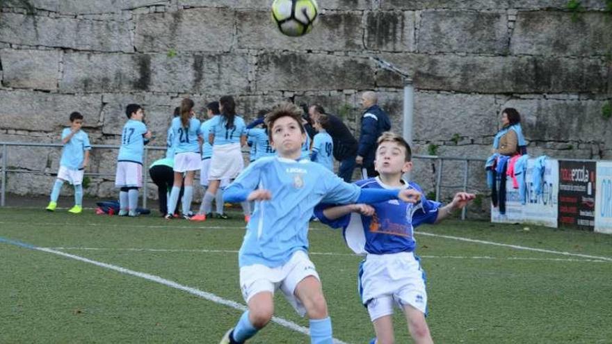 Un momento de los torneos disputados ayer en el campo de O Casal. // Gonzalo Núñez