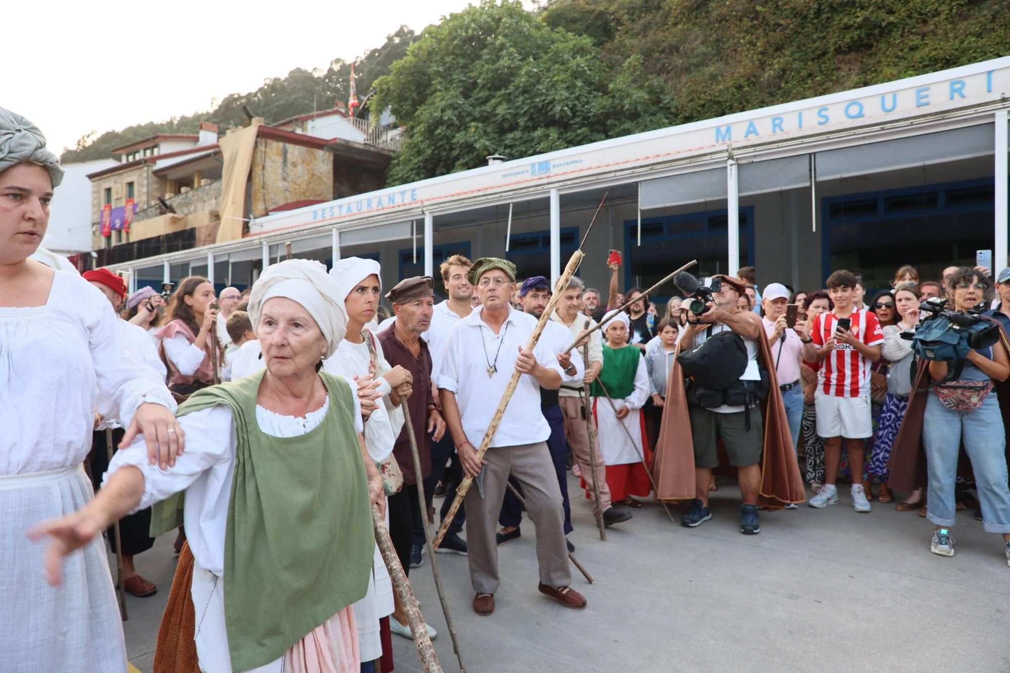 Carlos V siempre desembarca en Tazones