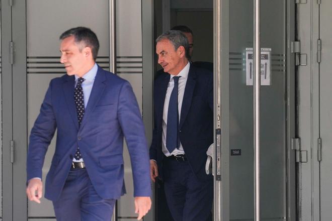 El Gobierno se ata a Zapatero pese a la confesión en su contra de Julito’ Martínez: Seguimos creyendo en su inocencia