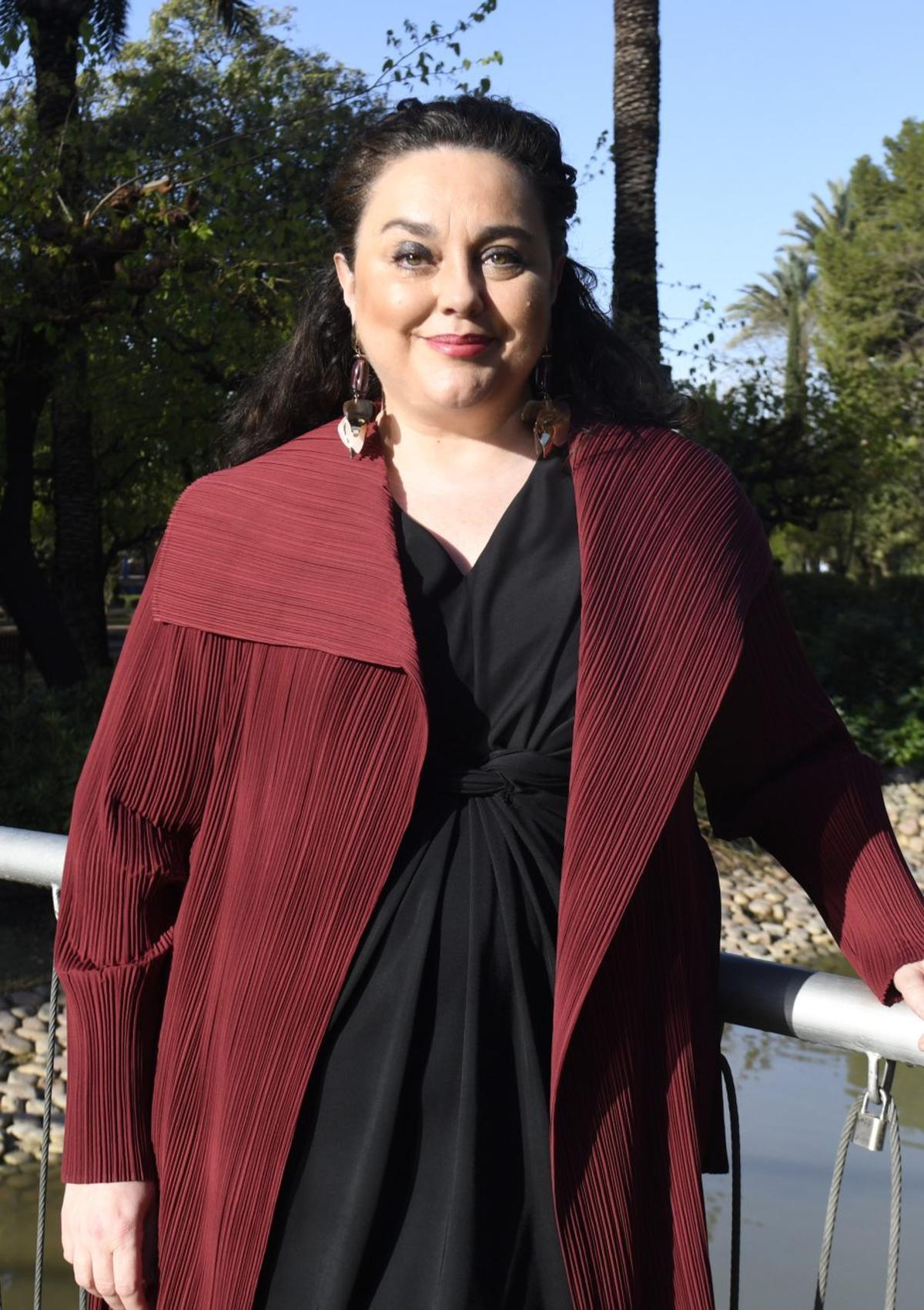 María Cruz Ferreira, en el Jardín de la Seda de Murcia.