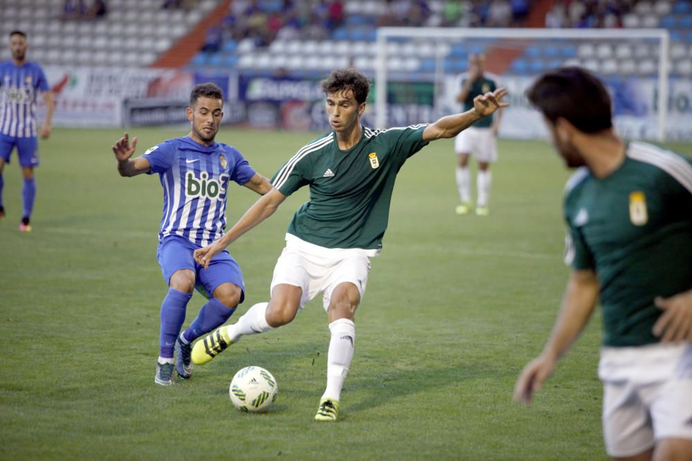 Ponferradina - Real Oviedo, en imágenes