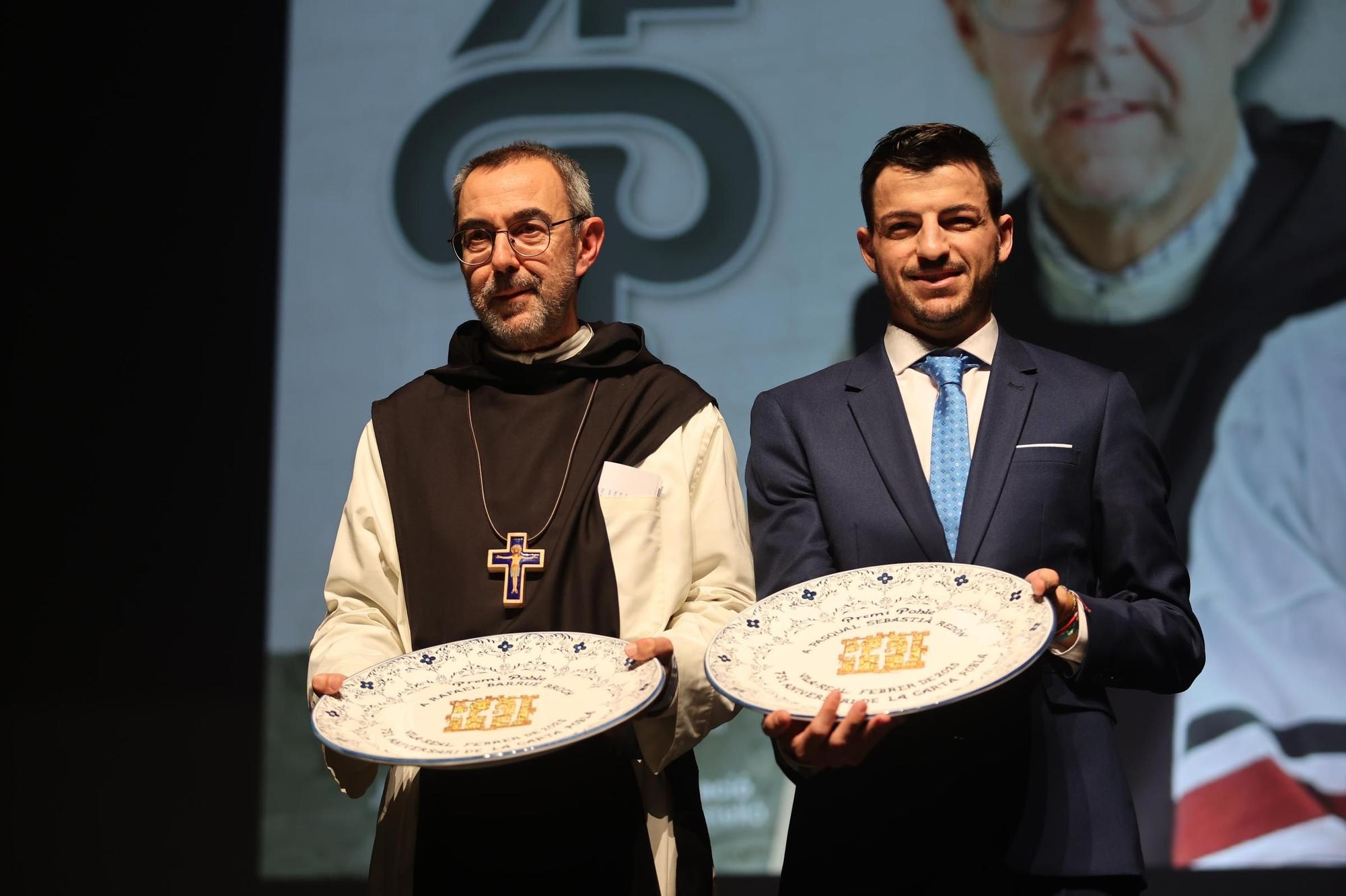 Lliurament dels Premis Poble a Rafa Barrué i Pasqual Sebastià en Vila-real