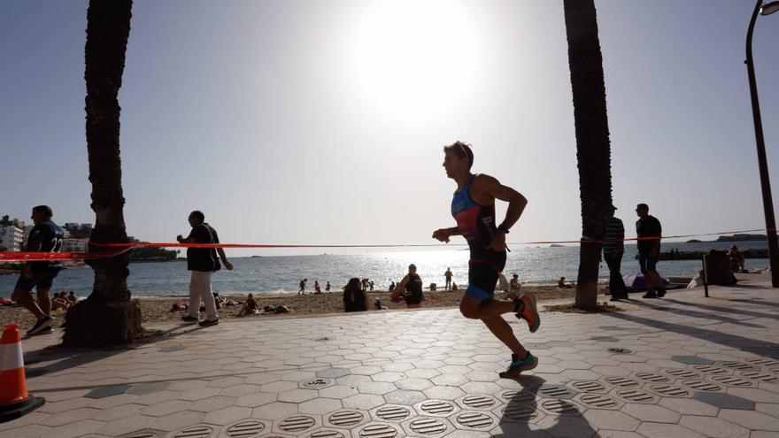 Sorpresas y dureza extrema en el Ibiza Half Triathlon