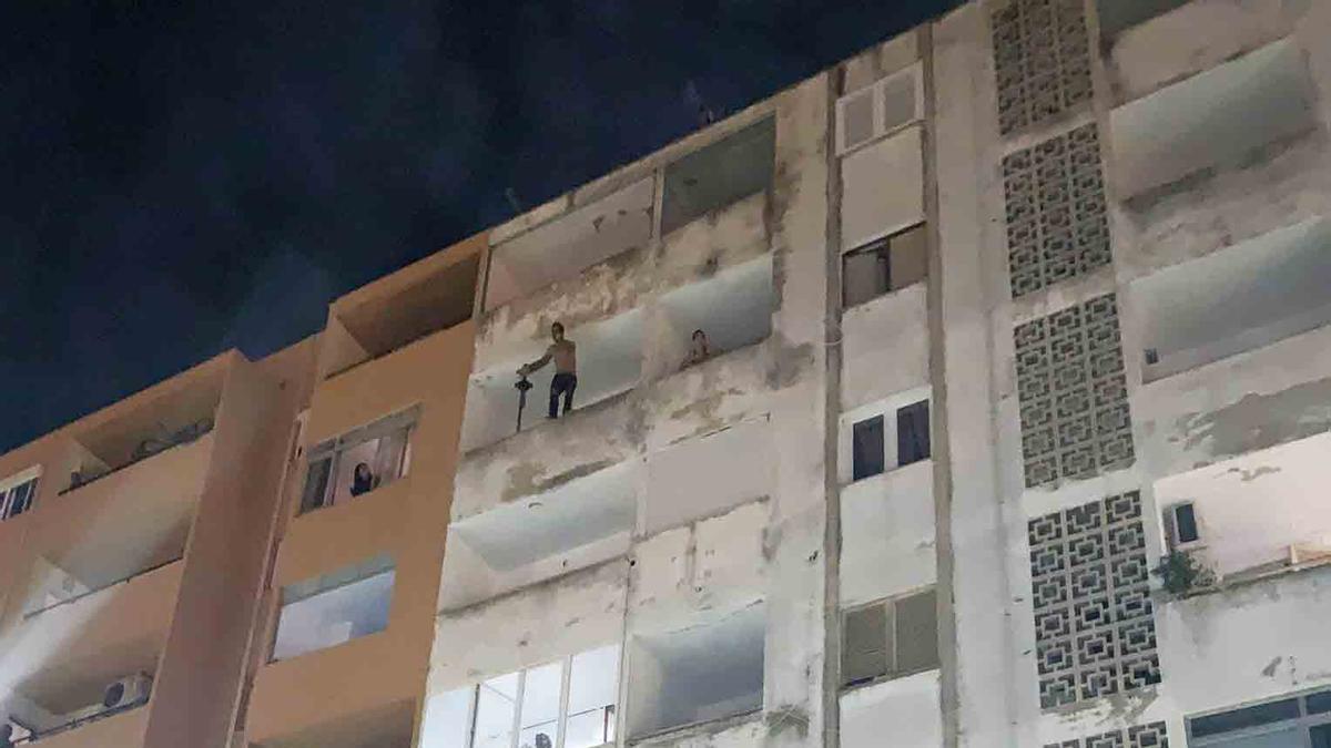 Un hombre amenaza con arrojarse de un quinto piso en Inca para evitar ser detenido