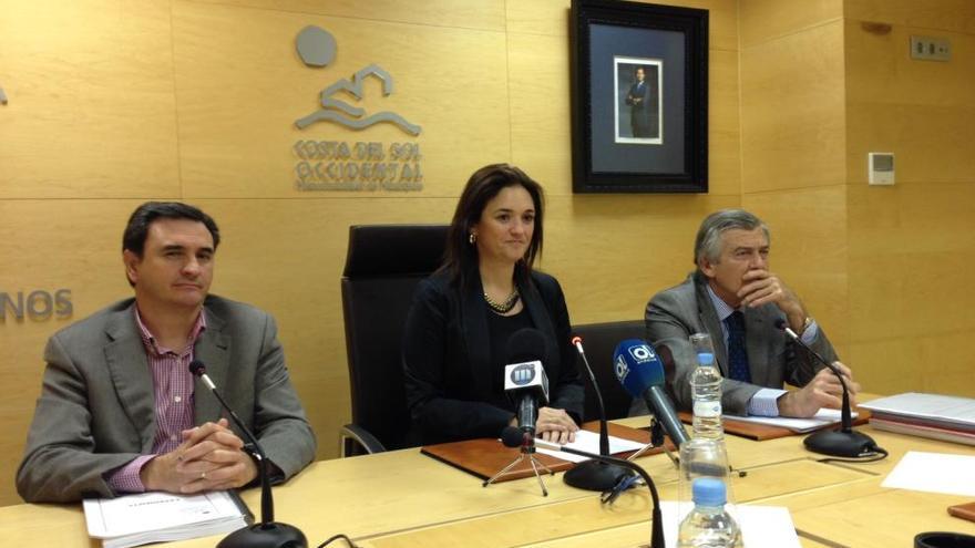 Félix Romero, Margarita del Cid y Juan Carlos Fernández-Rañada, ayer en Marbella.