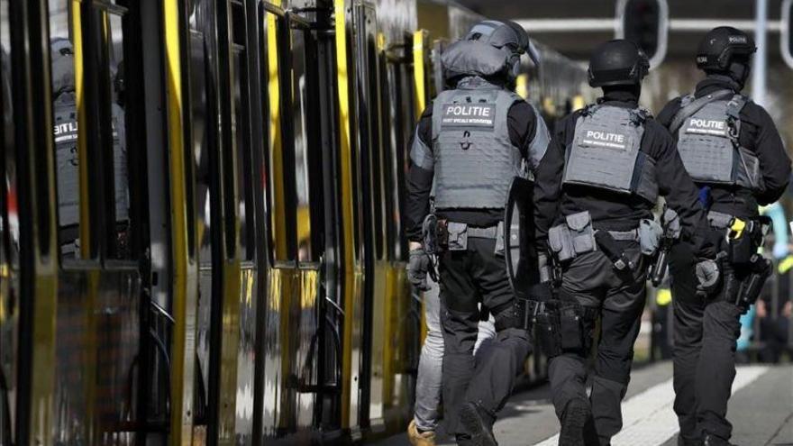Holanda eleva al máximo el nivel de alerta terrorista por el tiroteo de Utrecht