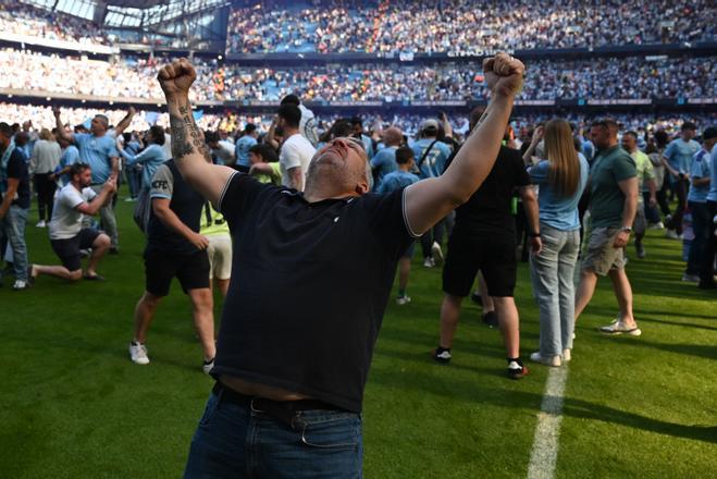 Así ha sido la loca celebración de la Premier League en el Etihad Stadium