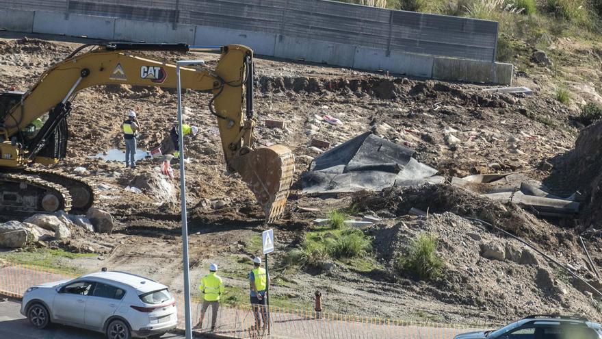 Voladuras en Vío por las obras del tren a Langosteira