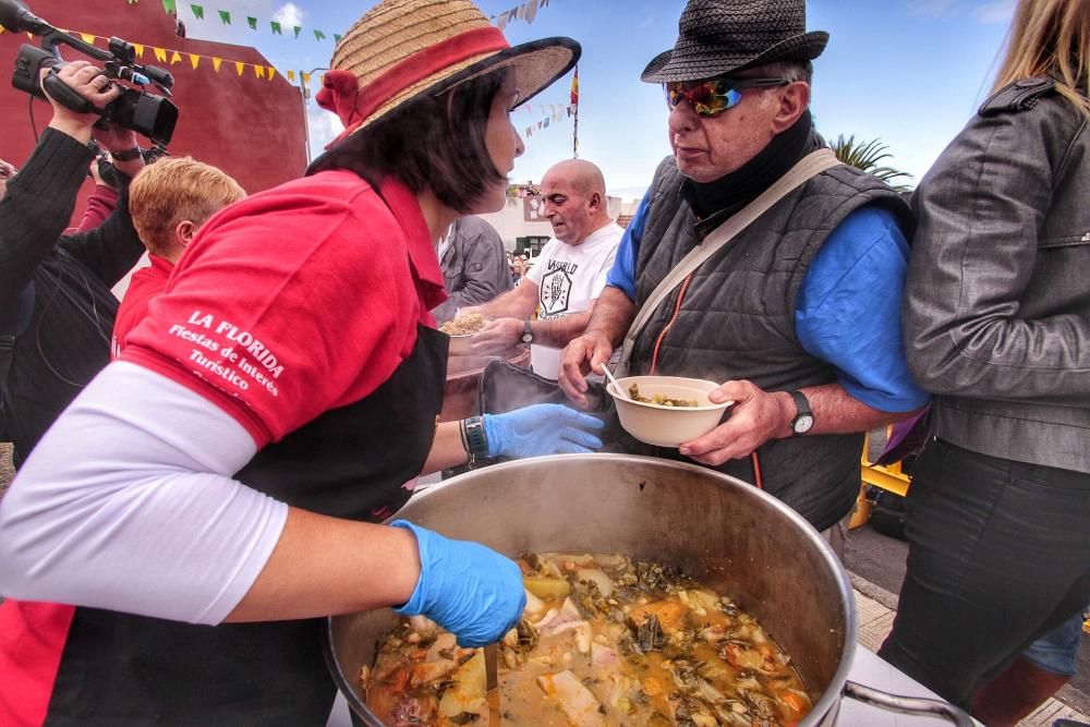 Puchero de La Florida. Reparto del puchero que ...