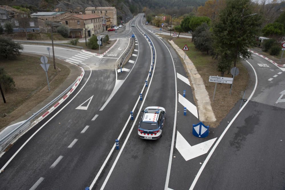 C-55 a Castellgalí, amb només un cotxe dels Mossos passant-hi |