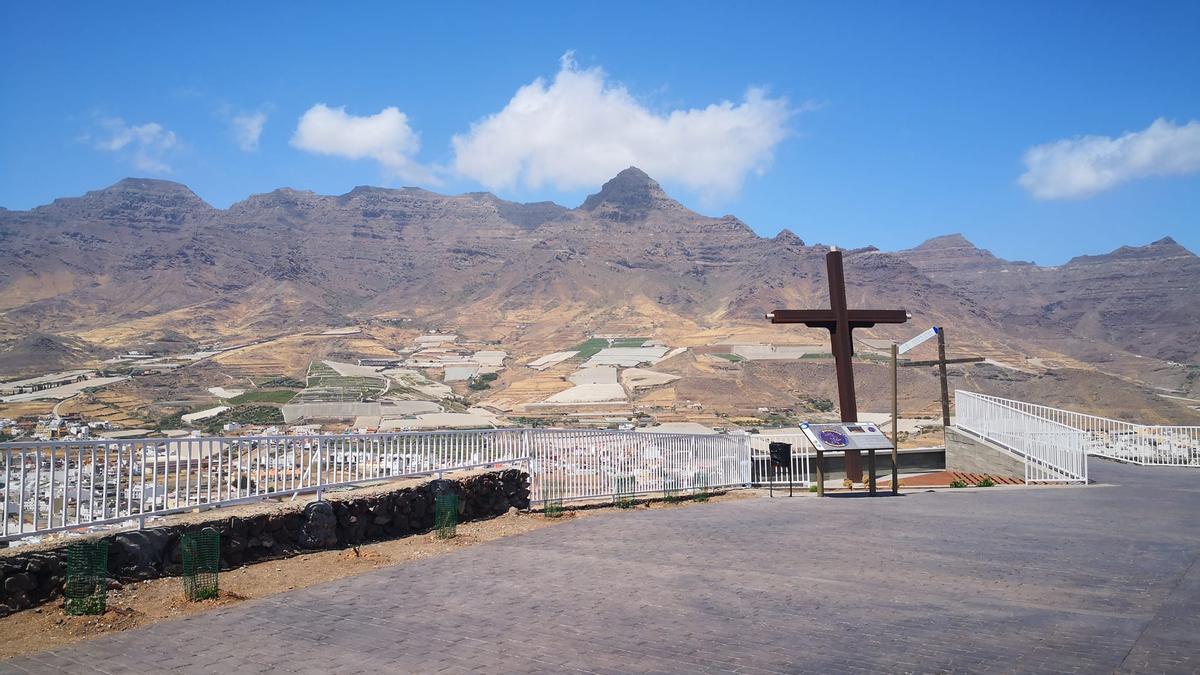 Un paseo por el mirador Astronómico de La Cruz del Siglo