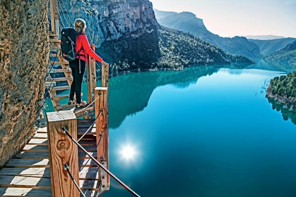 Paseando por las alturas, España