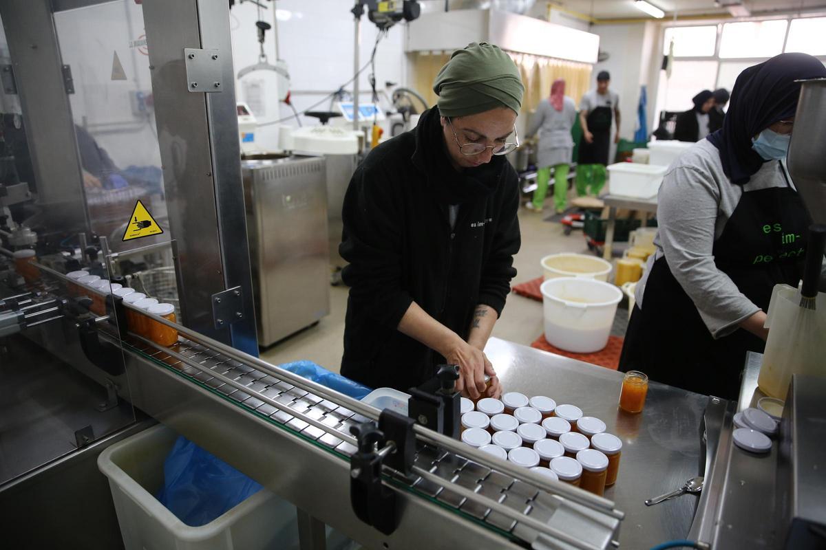 Primera cosecha de mermelada de naranjas del Eixample