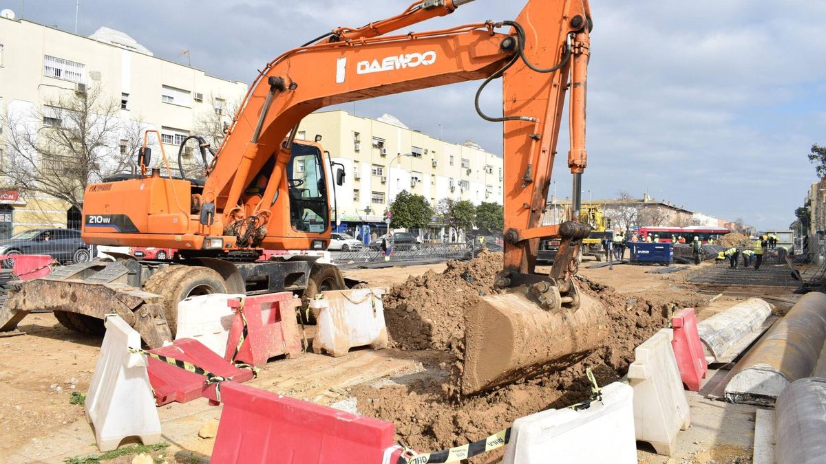 Obras de la Línea 3 de Metro de Sevilla en el barrio de Pino Montano