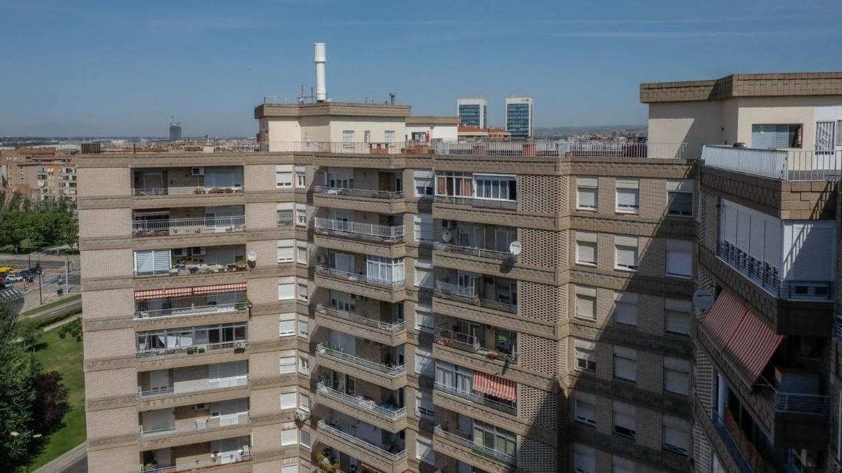 El edificio de Kasan en Zaragoza se va a someter a una rehabilitación integral.