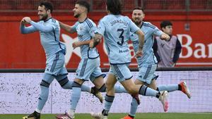 Resumen, goles y highlights del Almería 0 - 3 Osasuna de la jornada 30 de LaLiga EA Sports