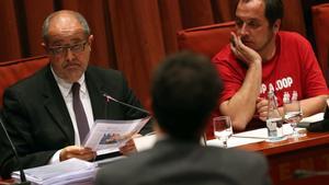Felip Puig durante la comisión de investigación del Parlament.