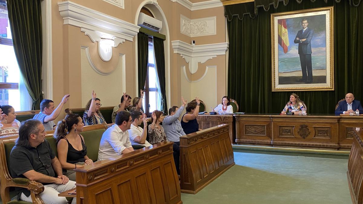 El pleno de ayer en el Ayuntamiento de Castelló, presidido por la alcaldesa, Begoña Carrasco.
