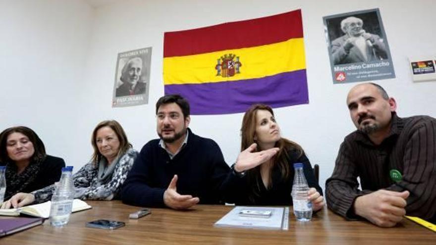 Presentación de EU de sus candidatos a la Generalitat