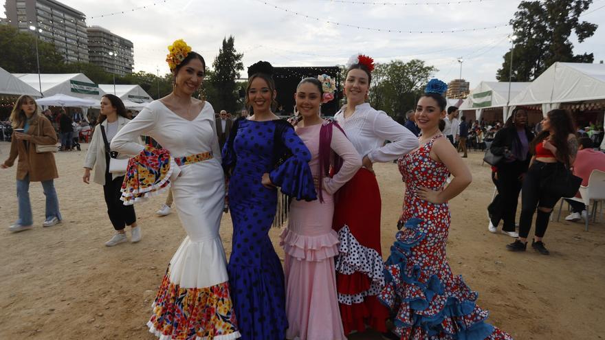 La Feria Andaluza llena de luz y color el Jardín del Turia en València