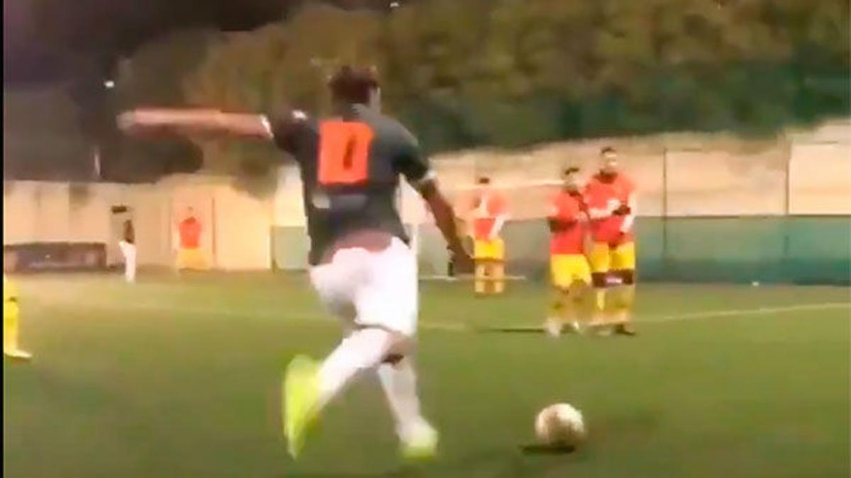 El 'bombazo' de Totti que demuestra que está en plena forma. ¡QUÉ BESTIALIDAD!