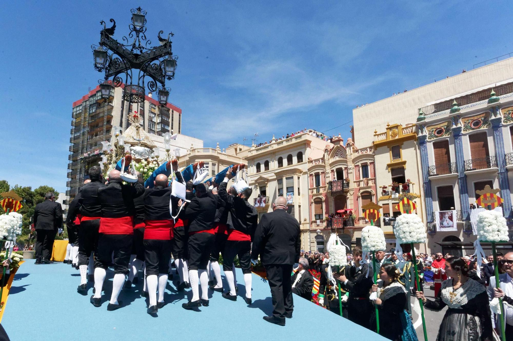 Procesión y homenaje a la Mare de Déu en la Farola en el centenario de su coronación