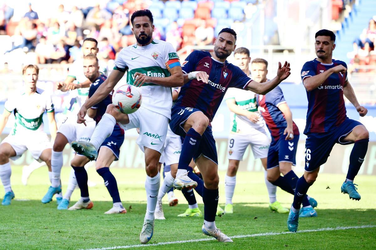 Eibar-Elche: Una sonrisa en mitad del sufrimiento