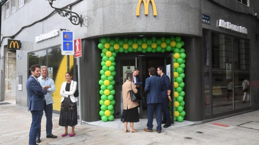 Un brindis para recibir al nuevo McDonalds