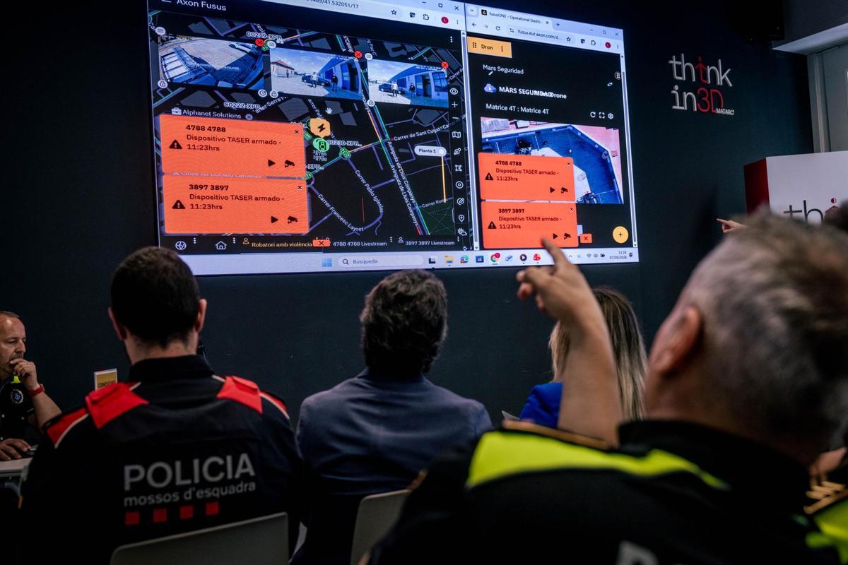 Avisos de activación de táser durante la simulación del sistema Fusus en Mataró