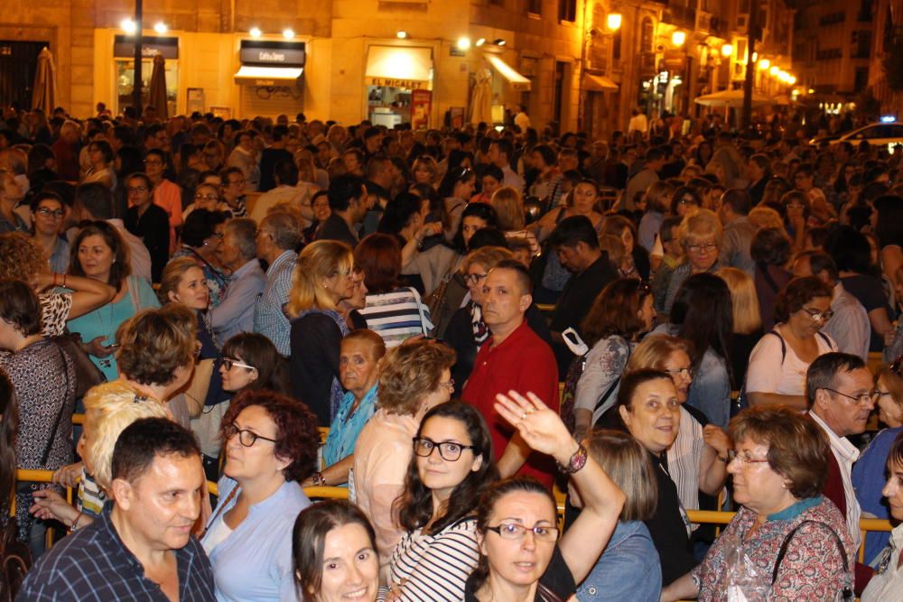 Noche del Besamano de la Virgen