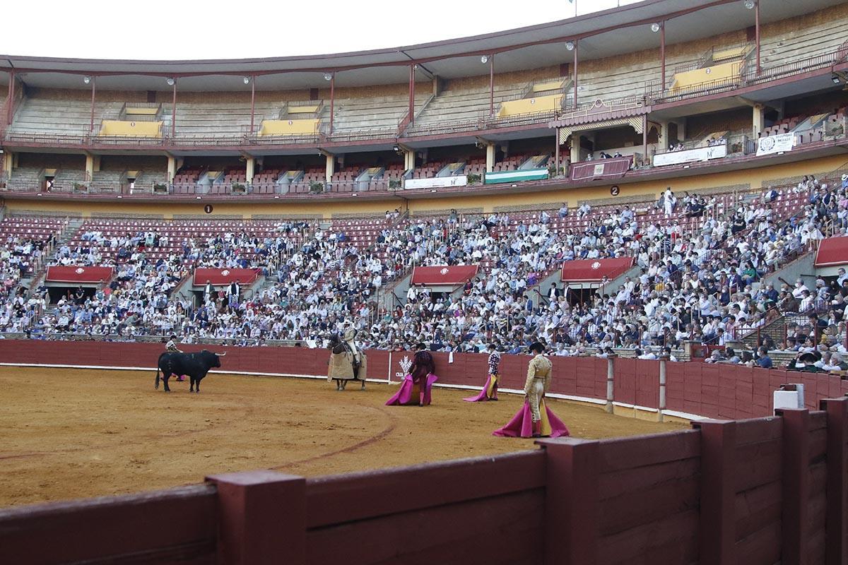 Finito y Lagartijo salen a hombros en Los califas