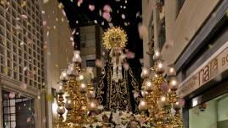 Tradicional Saluda a la Virgen de los Dolores