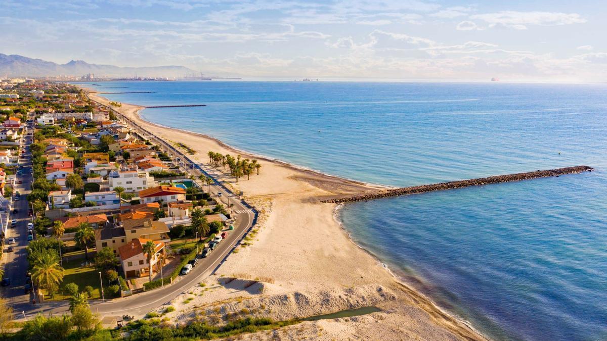 L’Associació d’Educació Ambiental i del Consumidor reconeix l’excel·lència en la qualitat de l’aigua, la seguretat, l’accessibilitat, la sostenibilitat i els serveis de les platges almassorines.
