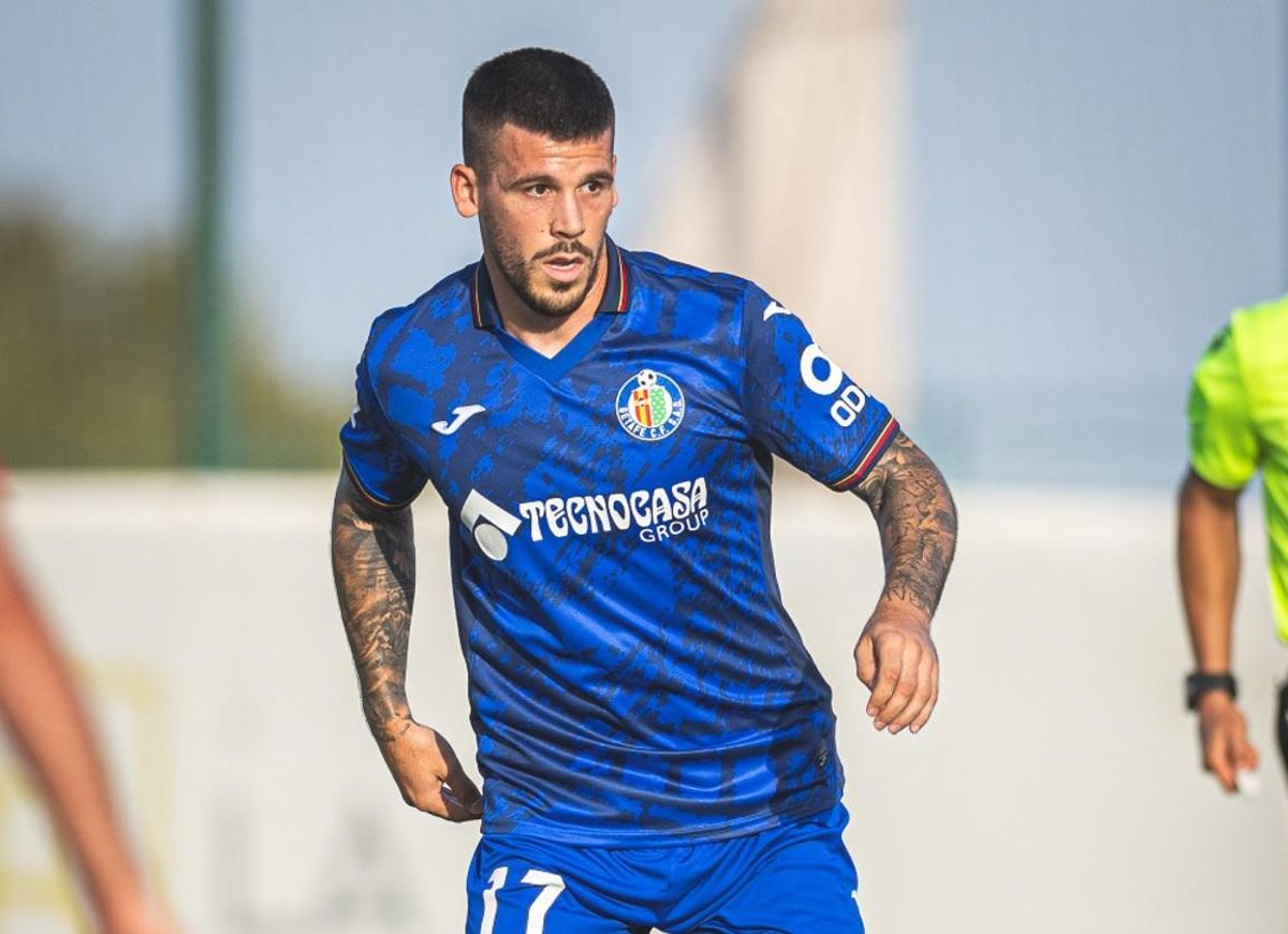 Carles Pérez, con la camiseta del Getafe.