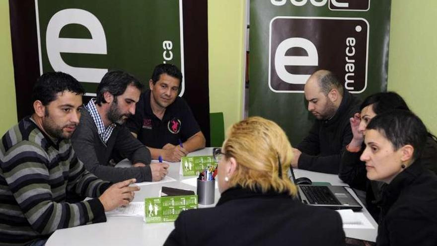 Imagen de la reunión de trabajo realizada por la directiva de la ACOE.