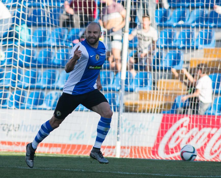 Dos goles de Chechu y una genial asistencia de Javi desatascan a un Hércules que vuelve a la promoción