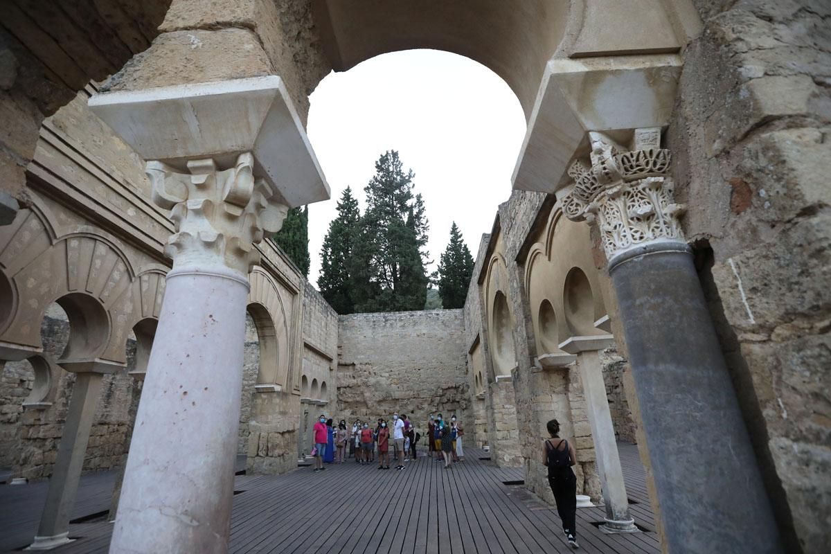 Visitas teatralizadas y didácticas en Medina Azahara