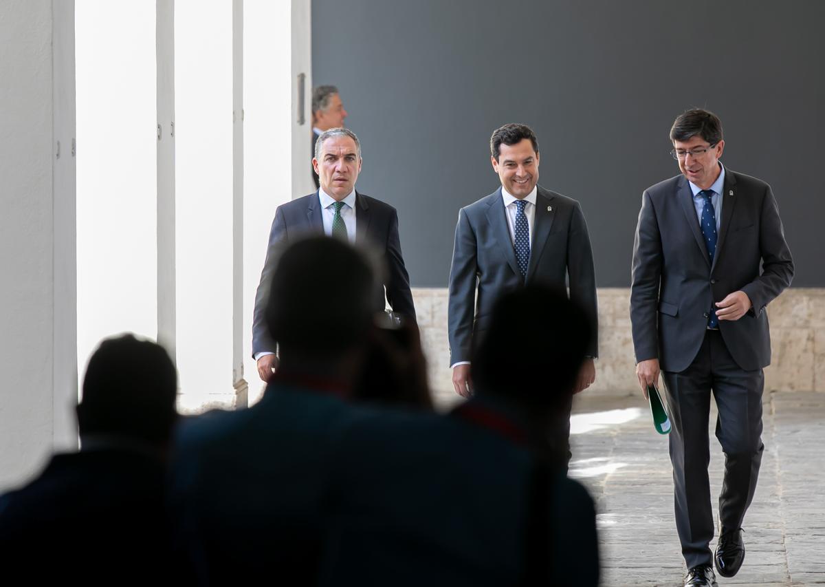 Juanma Moreno, Elías Bendodo y Juan Marín.