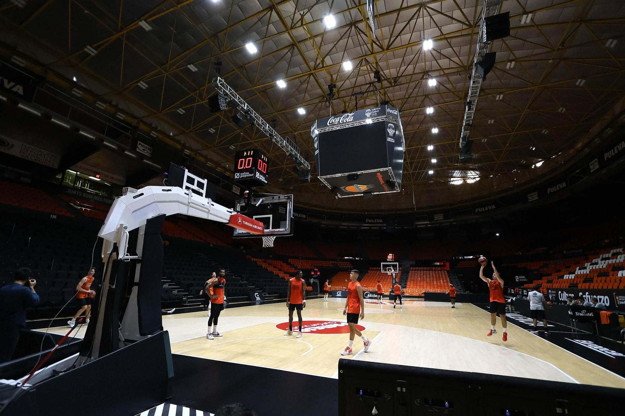 Entrenamiento del Valencia Basket previo al partido frente a Maccabi