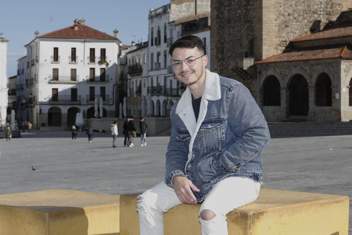 Ramón Sánchez, Graduado profesor de clases particulares en Cáceres