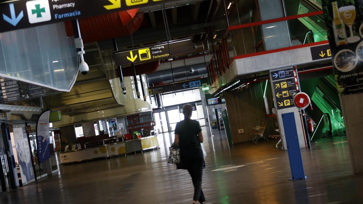 Interior del Aeropuerto de La Palma.