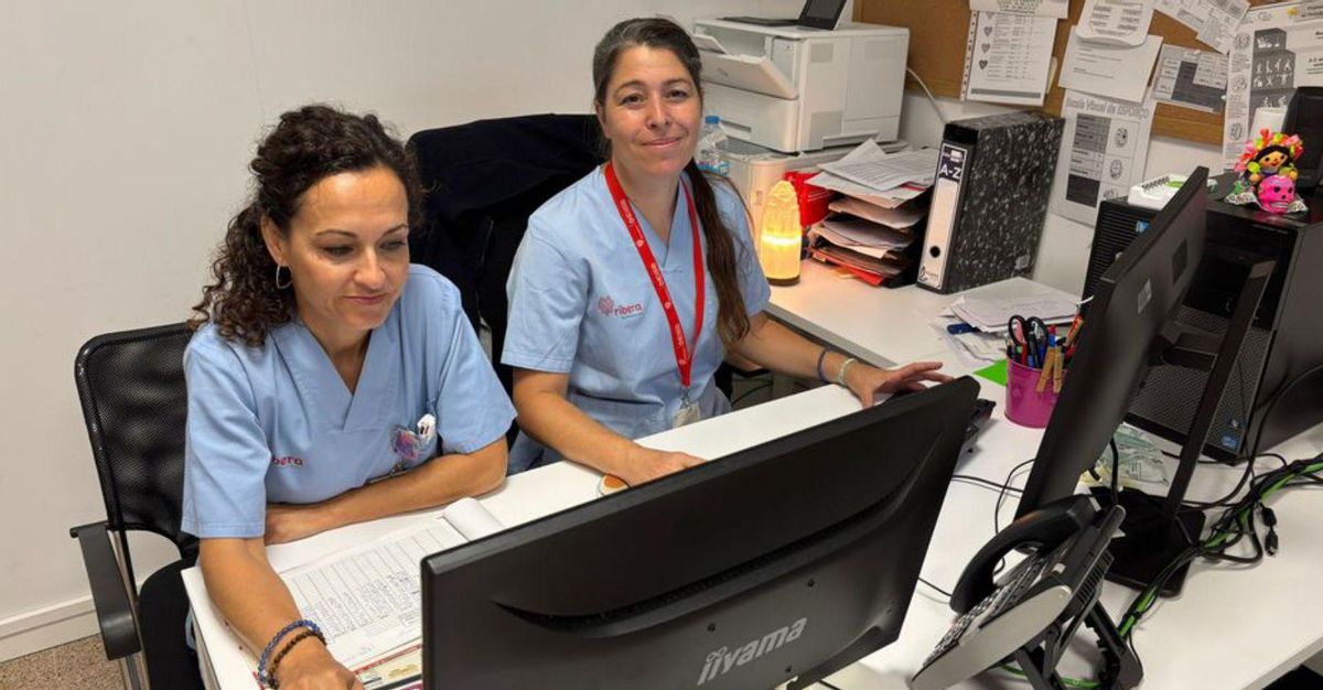 La enfermera y la fisioterapeuta del programa del Hospital del Vinalopó. | INFORMACIÓN