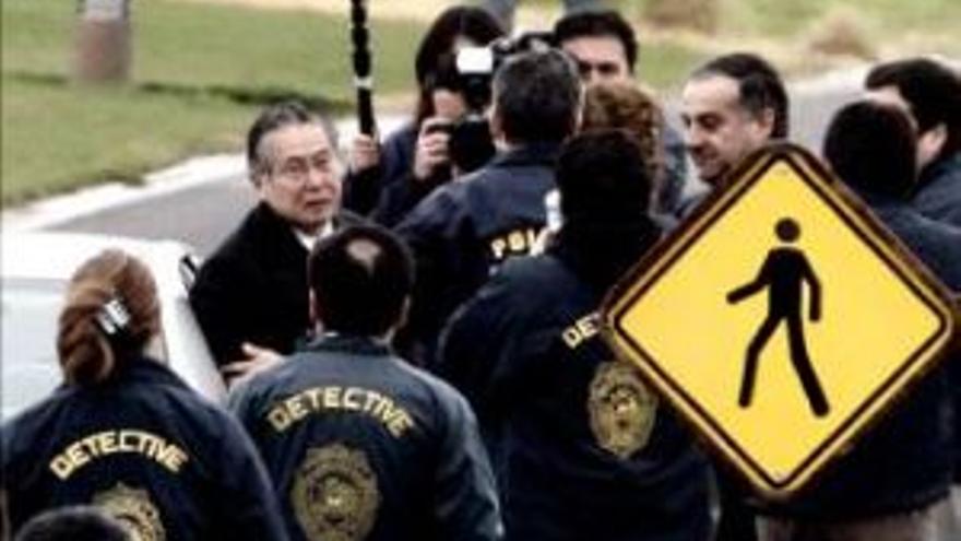 El regreso de Fujimori no arrastraa las masas al aeropuerto de Lima